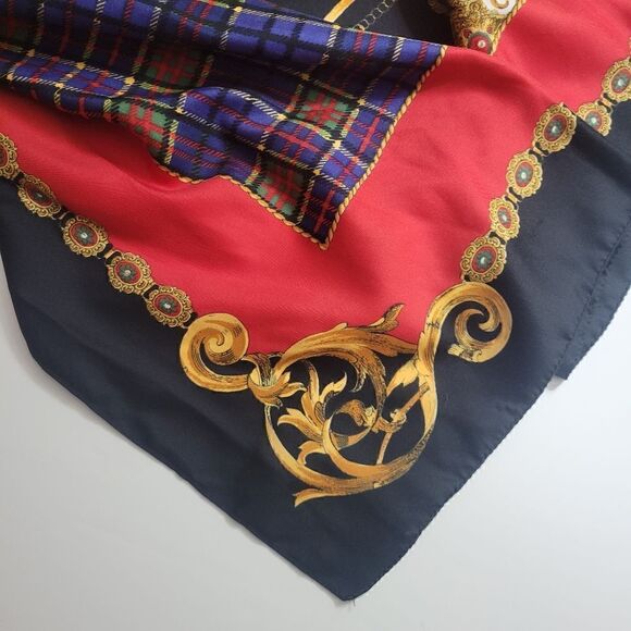 🏴󠁧󠁢󠁳󠁣󠁴󠁿🇬🇧Tartan & Baroque Square Scarf - Picture 3 of 9